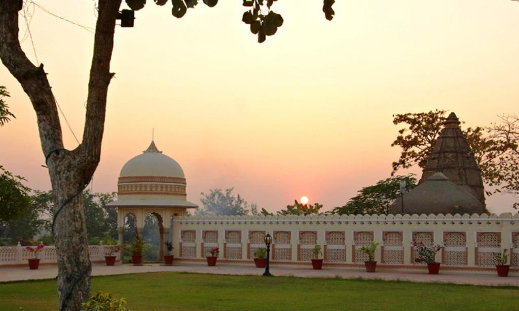 Hotel Amar Mahal Orchha Exterior foto